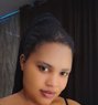 Juicy Curvy African Girl Ella - puta in New Delhi Photo 1 of 5