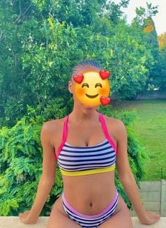 Honey Emma just landed in Kondapur - escort in Hyderabad Photo 1 of 3