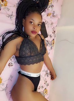 Juicy Freya Available for Webcam & Meet - puta in Pune Photo 1 of 4
