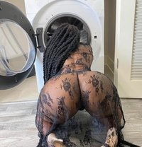 Juicy Gal - escort in Bali