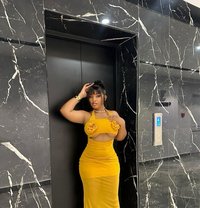 Juicy - escort in Accra