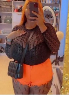 Juicy Kelly - puta in Cotonou Photo 1 of 4