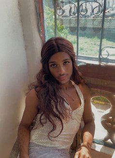Juicy Lips - Transsexual escort in Mombasa Photo 2 of 3