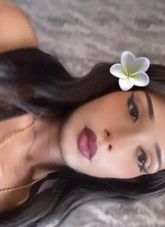 Juicy Lips - Acompañantes transexual in Nairobi Photo 2 of 3