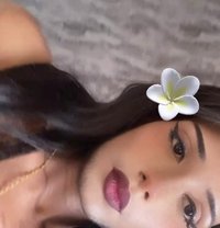 Juicy Lips - Transsexual escort in Nairobi