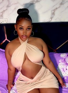 Juicy Lu Lu - puta in Dubai Photo 6 of 6