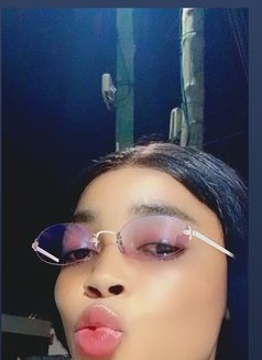 Juicy Mimi - puta in Muscat Photo 3 of 5