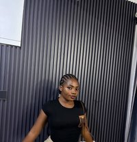 Diane - masseuse in Lagos, Nigeria