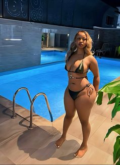 Juicy - escort in Cotonou Photo 1 of 3