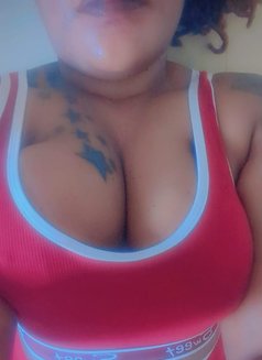 Juicy Papaya Boobs Sharon New in Navalur - puta in Chennai Photo 2 of 4