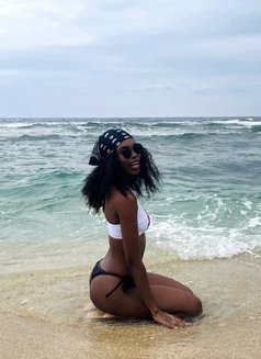 Juicy petite Montana - escort in Mumbai Photo 1 of 4