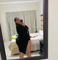 Juicy Pussy - puta in Abuja