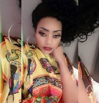 Juicy Sandra Melon Boobs From Gurgaon - puta in Gurgaon Photo 1 of 3