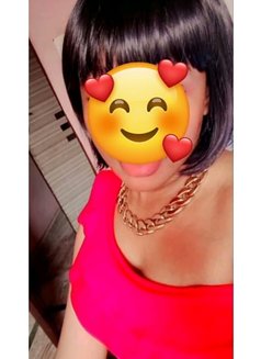 Juicy Sarah papaya Boobs From Gurgaon - puta in Gurgaon Photo 3 of 4