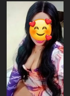 Juicy Sarah papaya Boobs From Gurgaon - puta in Gurgaon Photo 4 of 4