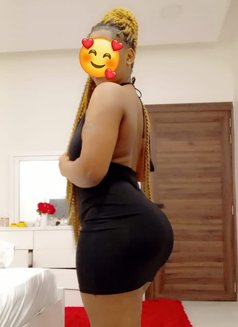 Juicy Shakira Special Soft Chocolate Ass - puta in Pune Photo 2 of 5