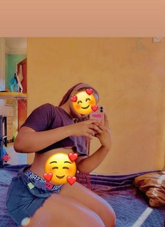 Juicy Shakira Special Soft Chocolate Ass - puta in Pune Photo 3 of 5