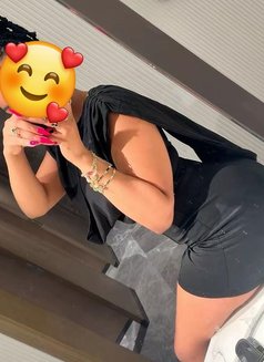 Juicy Shakira Special Soft Chocolate Ass - puta in Pune Photo 4 of 5