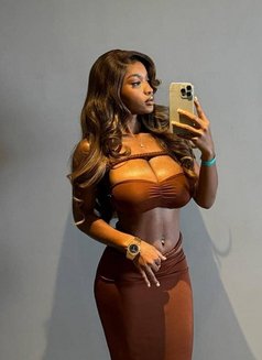 Juicy Soft Ass Horny Girl Chichi - escort in Mumbai Photo 3 of 6