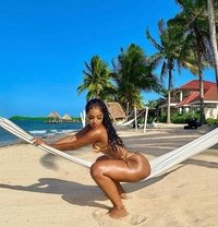 Juicy Tracy - escort in Singapore