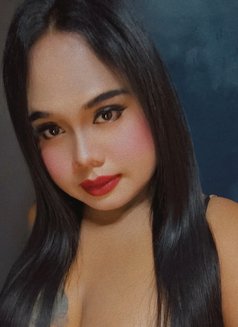 JuicyBABE trans - Transsexual escort in Manila Photo 5 of 9