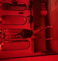 Juicybae - escort in Accra