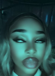 Juicybae - escort in Accra Photo 3 of 6
