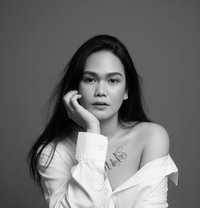 Juicycock - Intérprete transexual de adultos in Manila