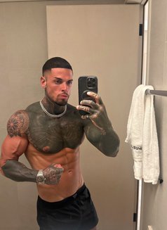 Juicyjayuk Only Fans - Male escort in Pattaya Photo 11 of 16