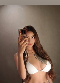 JuicyValerie Cam show / Nude - escort in Mumbai Photo 29 of 30