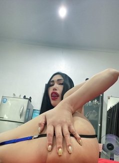 Your Slut Juju Sherly - Transsexual escort in Bali Photo 6 of 30