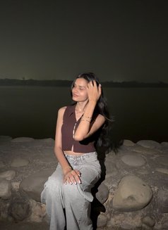 Jules - Transsexual escort in Bangalore Photo 14 of 20