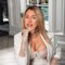 Juli Milf 46 Yo - puta in Dubai Photo 4 of 11