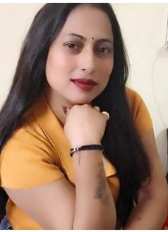 Juli Thakur Chhatarpur in Call - escort in New Delhi Photo 5 of 5