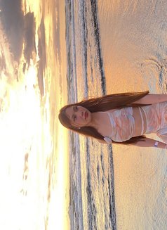 Julia in Manila - Transsexual escort in Manila Photo 4 of 6