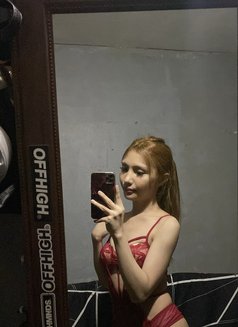 Julia Alonzo - Transsexual escort in Manila Photo 1 of 4