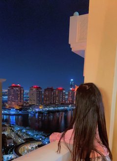 Julia - escort in Al Manama Photo 8 of 9