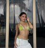 Julia - escort in Tokyo Photo 7 of 10