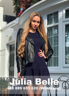 Julia Belle (outcalls in Singapore) - escort in Singapore Photo 18 of 22