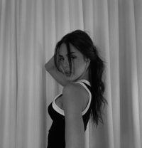 Julia - Model - puta in Doha
