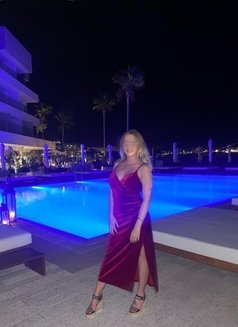 Julia Dutch - escort in Ibiza Photo 10 of 13