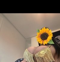 Julia - escort in Doha