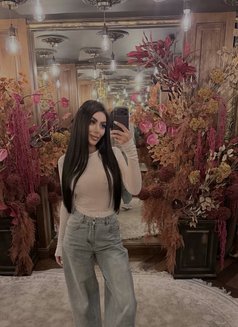 Julia Naughty - Transsexual escort in Riyadh Photo 10 of 14