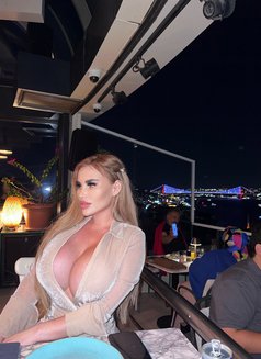Julia Fe - escort in Tbilisi Photo 12 of 13