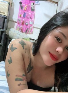 Julia - escort in Cebu City Photo 3 of 7