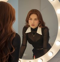 Julia - escort in Makati City