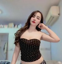 Julia - escort in Singapore