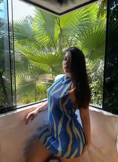 Julia Full Servicers - escort in Abu Dhabi Photo 1 of 9