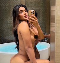 Julia 🥂 - Transsexual escort in Mumbai Photo 26 of 29