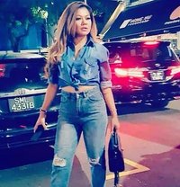 Julia indonesian Milf - escort in Singapore